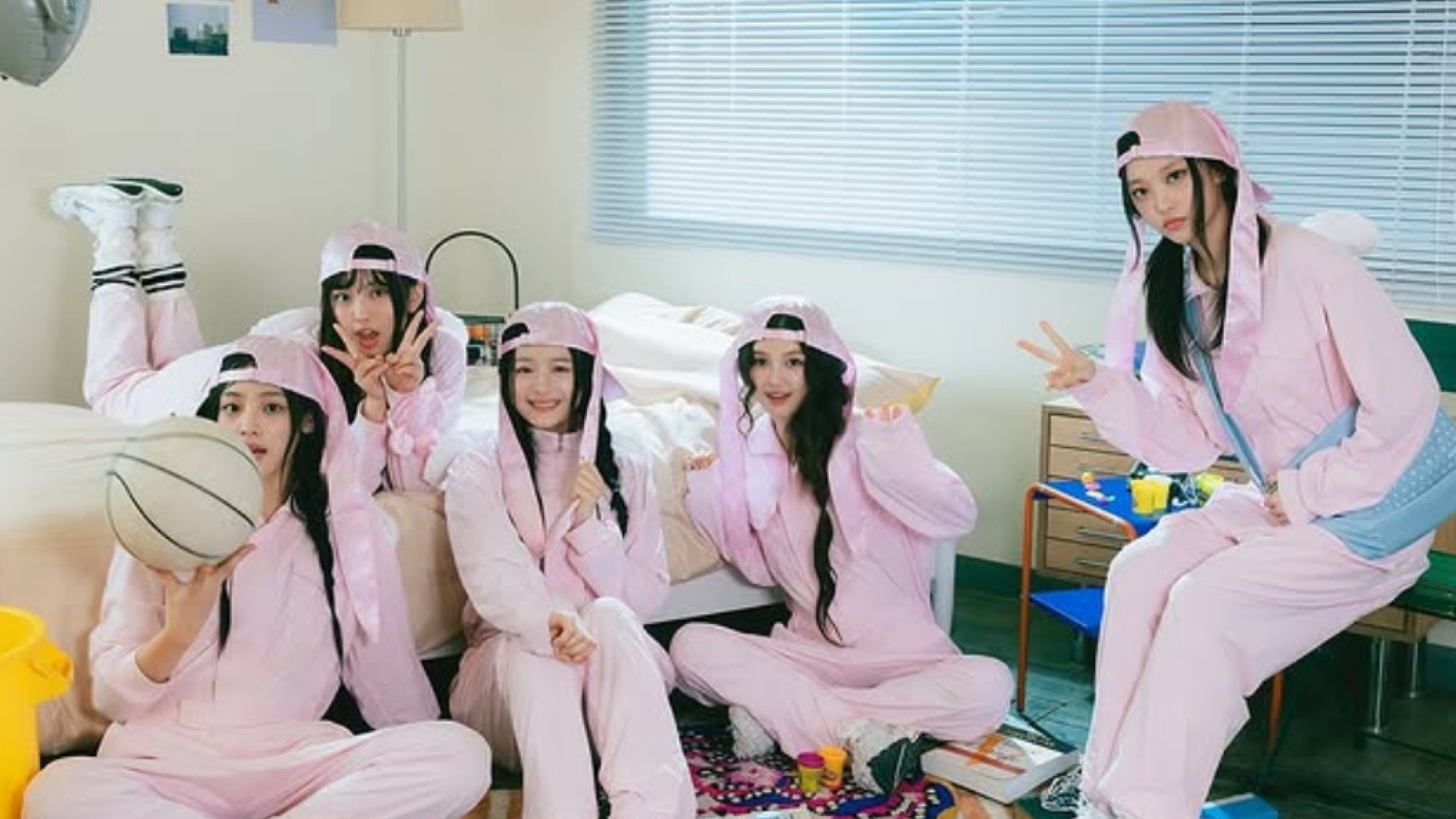 Gugatan Rp 465 Miliar Hantam Member NewJeans, Fans Panik