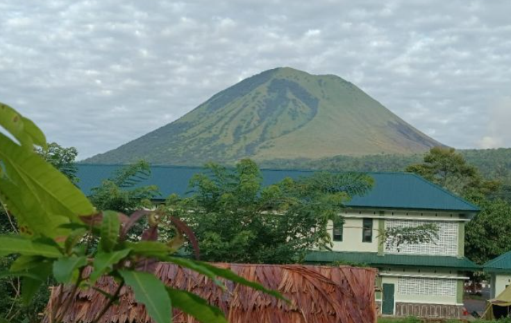 Aktivitas Gunung Lokon Didominasi Gempa Tektonik, Warga Diminta Jaga Jarak 1,5 Km