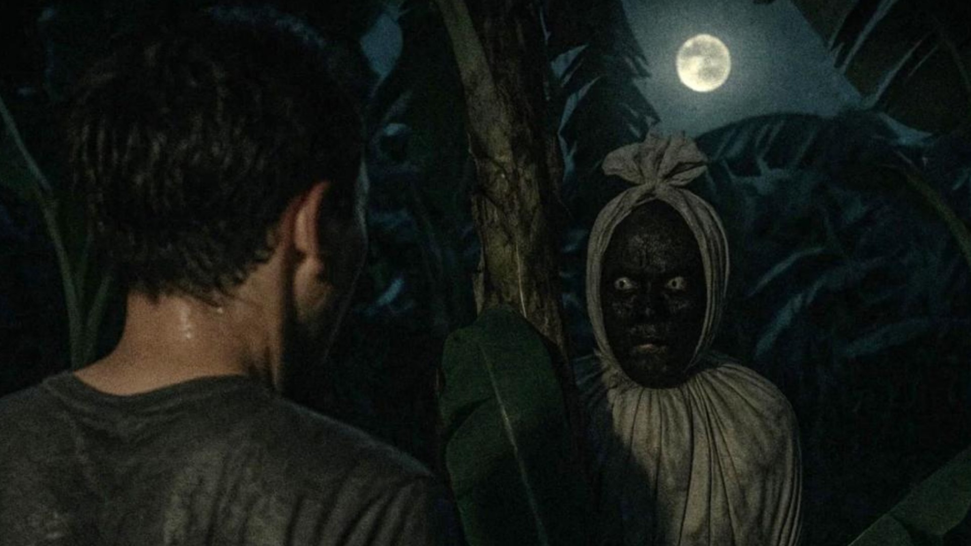 Penampakan Pocong Wajah Hangus di Kebun Pisang: Kisah Horor Nyata