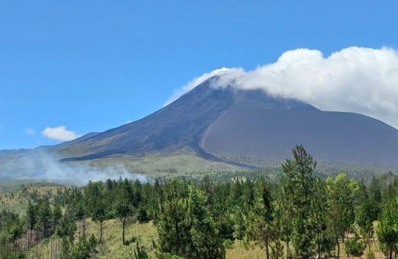 Gunung Soputan Masih Level II Waspada, 78 Gempa Tektonik Jauh Terekam dalam 15 Hari