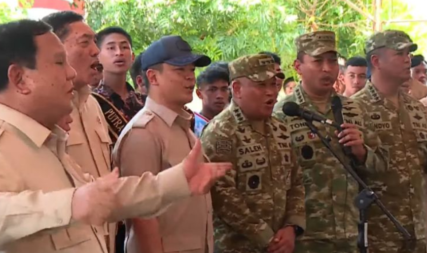 Prabowo Ajak Petinggi TNI Bernyanyi di Miangas, Warga Ikut Joget Bersama