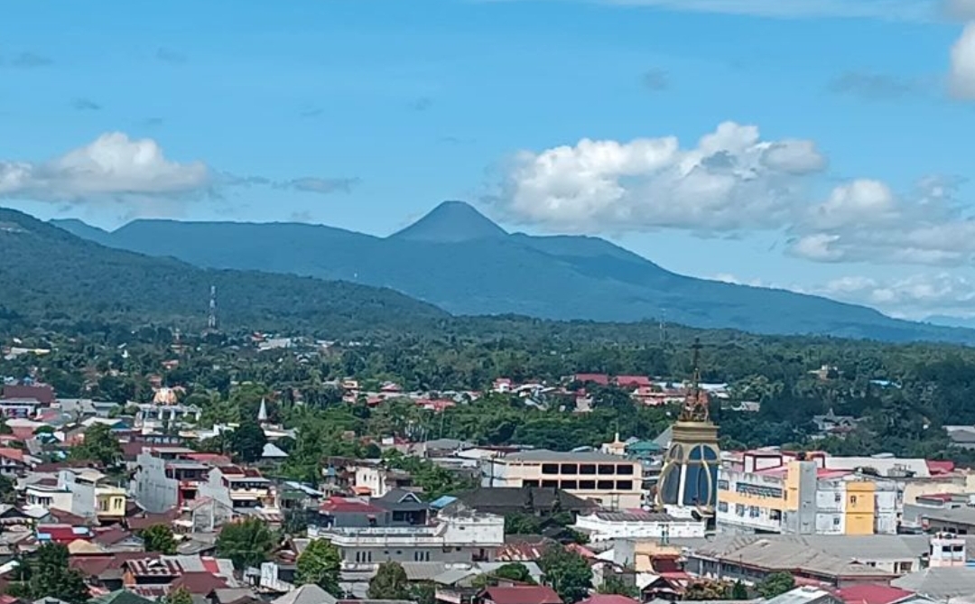 Aktivitas Gunung Soputan Didominasi Gempa Tektonik Jauh, Status Tetap Waspada