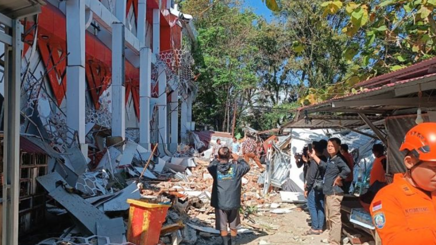 Satu Warga Manado Meninggal Tertimpa Reruntuhan Usai Gempa M 7,6 Guncang Sulut