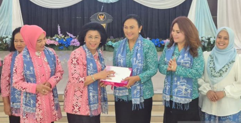 Linda Agum Gumelar Ajak Siswi di Sulut Rutin Sadari, Kanker Payudara Perlu Dideteksi Sejak Dini