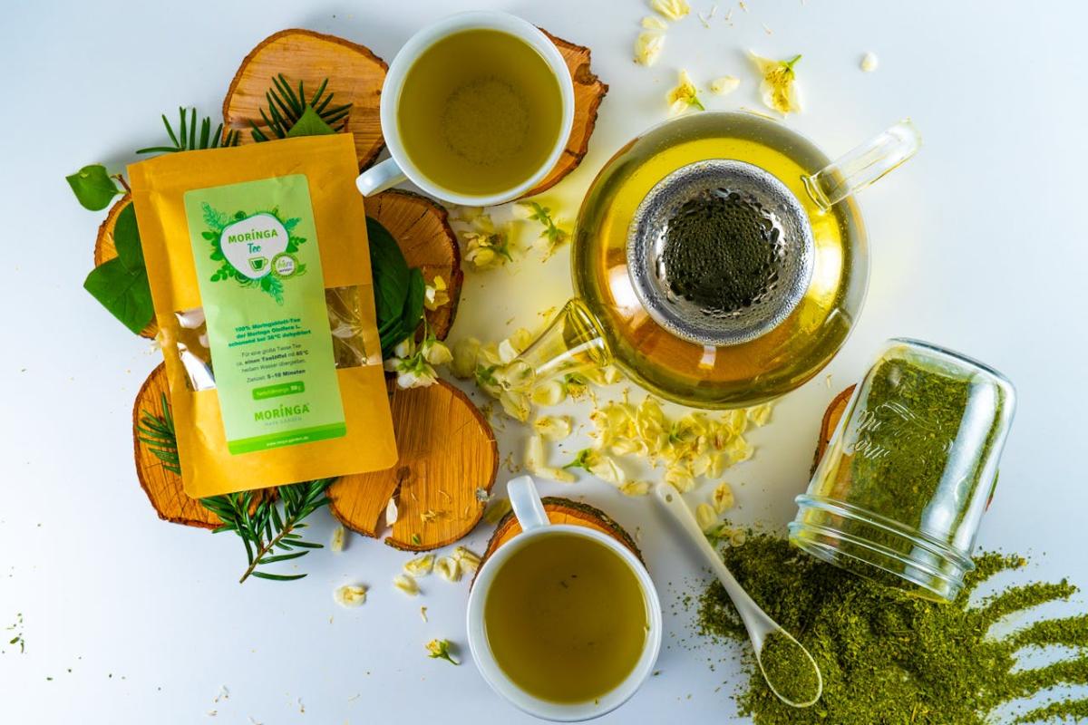 9 Manfaat Daun Kelor, Superfood Lokal yang Terbukti secara Medis