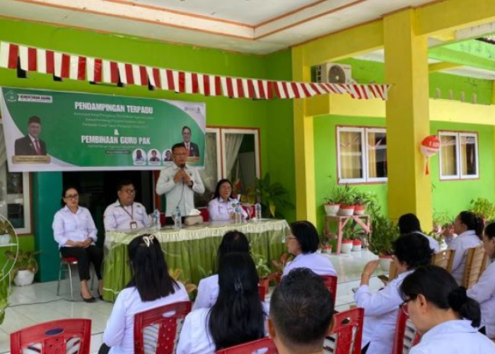 28 Guru Pendidikan Agama Kristen di Sitaro Terima Sertifikat PPG dari Kemenag