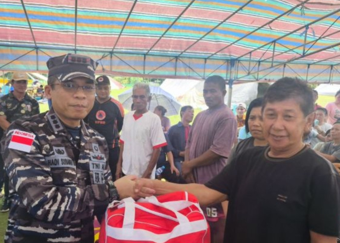 TNI AL Salurkan Bantuan ke Pulau Kawio, Warga Terdampak Gempa Mulai Terima Logistik