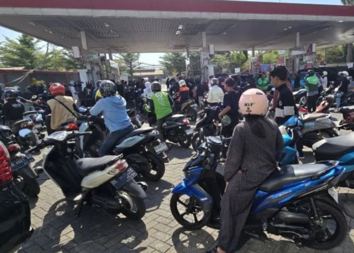 BPH Migas Klaim Stok BBM Aman, Antrean Panjang di Makassar Mulai Terurai