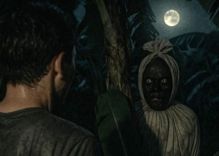 Penampakan Pocong Wajah Hangus di Kebun Pisang: Kisah Horor Nyata