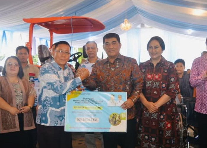 Pemprov Sulut Serahkan Bantuan Pertanian dan Perikanan di Kakas, Dukung Ketahanan Pangan Daerah