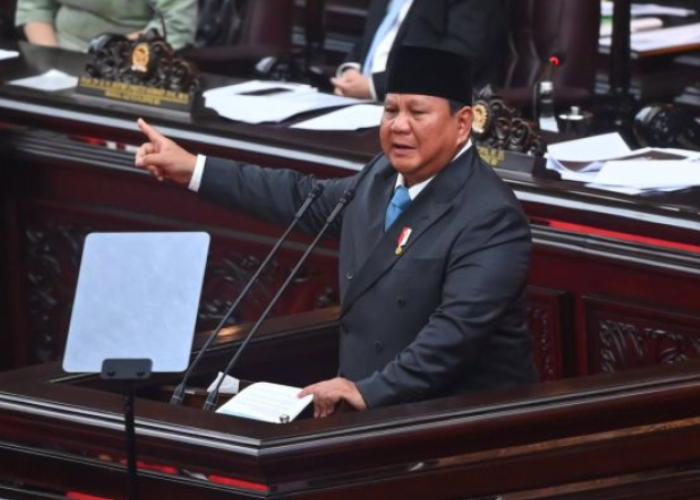 Prabowo Targetkan Kemiskinan Turun Jadi 6 Persen pada 2027