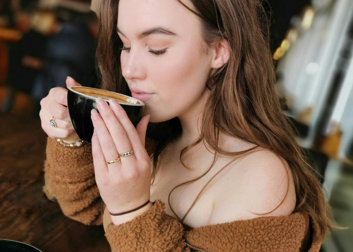 5 Manfaat Minum Kopi di Siang Hari: Salah Satunya Menangkal Afternoon Slump
