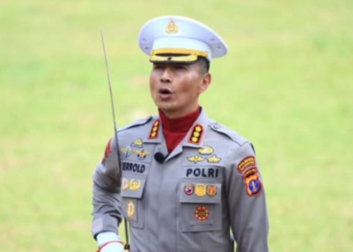 Putra Sulut Jerrold Kumontoy Dipercaya Pimpin Upacara Penurunan Bendera di Istana Merdeka