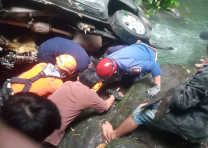 Mobil Terjun ke Jurang 60 Meter di Minsel, Dua Korban Ditemukan Meninggal