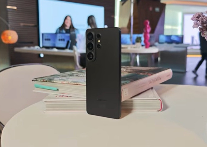 Samsung Galaxy S27 Ultra Dikabarkan Hapus Kamera 3x, Diganti Zoom AI yang Lebih Cerdas!