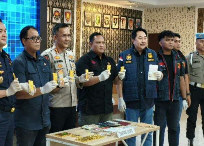 16 Batang Emas Diduga Hasil Tambang Ilegal Hendak Diselundupkan ke Hongkong, 2 WN China Ditangkap