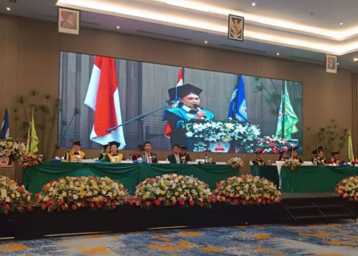 Unsrit Wisuda Ratusan Lulusan, Rektor Tekankan Pentingnya Adaptasi dan Kepedulian Sosial
