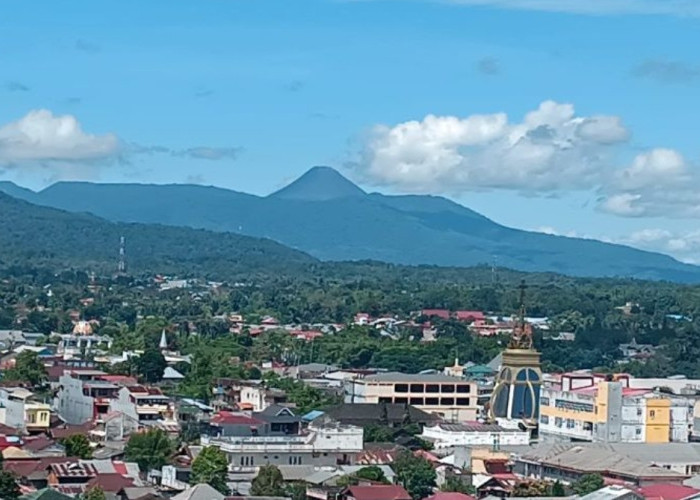 Aktivitas Gunung Soputan Didominasi Gempa Tektonik Jauh, Status Tetap Waspada