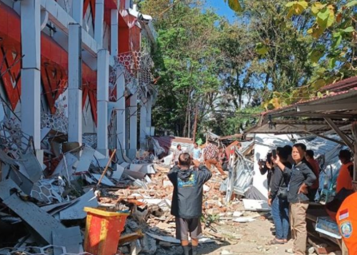Satu Warga Manado Meninggal Tertimpa Reruntuhan Usai Gempa M 7,6 Guncang Sulut