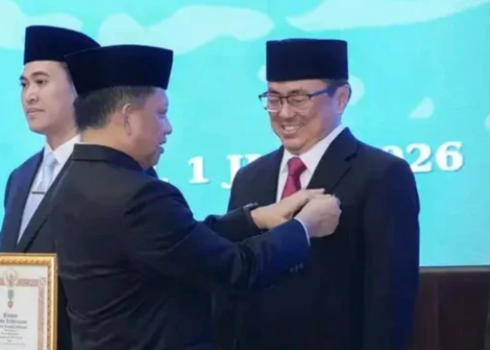 Wali Kota Manado Andrei Angouw Raih Satyalancana Wira Karya dari Pemerintah RI