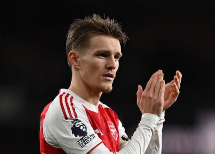 Arsenal Bertahan Tipis atas Brighton, Gol Odegaard Antar Tiga Poin