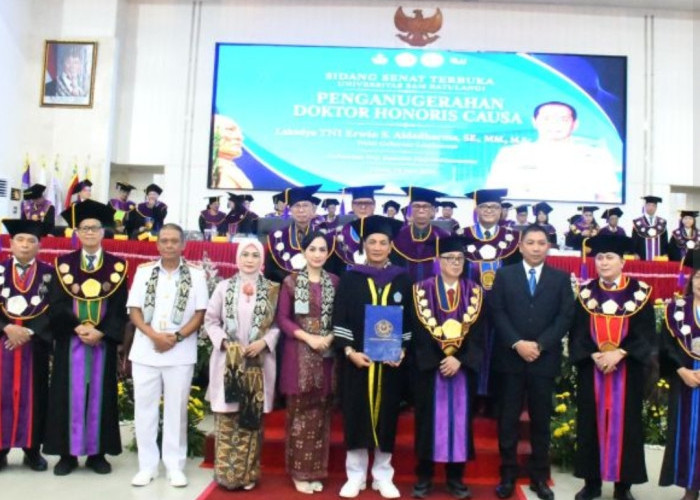 Wakil Gubernur Lemhanas Raih Gelar Doktor HC Bidang Kemaritiman dari Unsrat