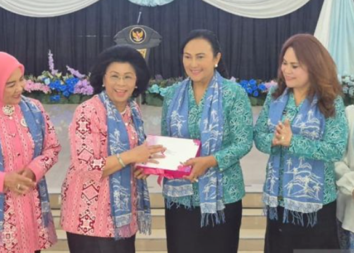 Linda Agum Gumelar Ajak Siswi di Sulut Rutin Sadari, Kanker Payudara Perlu Dideteksi Sejak Dini
