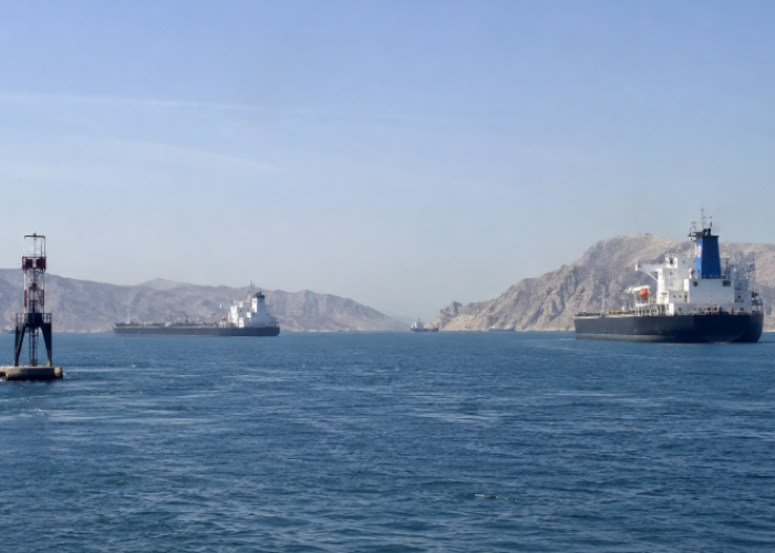Inggris Terancam Resesi Jika Selat Hormuz  Diblokade hingga 2027