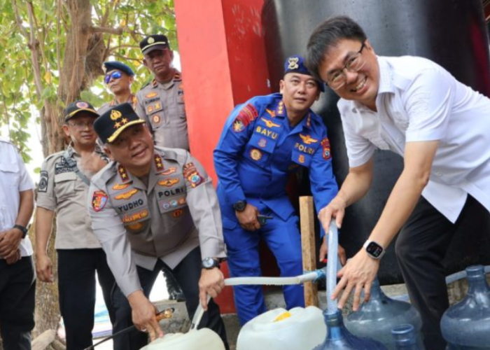 Kemarau 3 Bulan, Warga Siladen dan Manado Tua Kesulitan Air Bersih, Polda Sulut Turun Tangan
