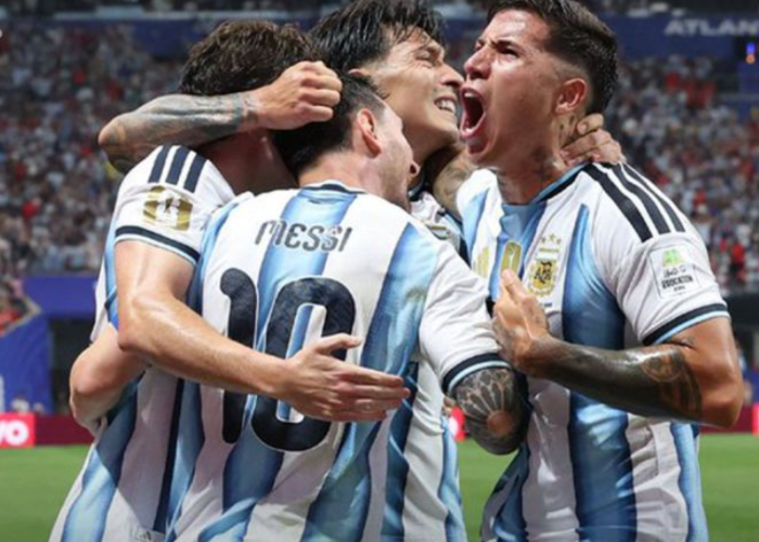 Scaloni Tak Kuasa Tahan Haru Usai Argentina Bangkit Tumbangkan Mesir di Piala Dunia 2026