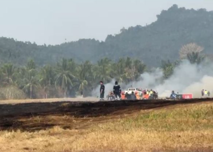 Kebakaran Rumput Ganggu Penerbangan, Bandara Sam Ratulangi Ditutup Sementara
