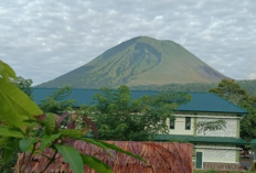 Aktivitas Gunung Lokon Meningkat, Warga dan Wisatawan Diminta Menjauh dari Kawah Tompaluan