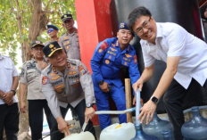 Kemarau 3 Bulan, Warga Siladen dan Manado Tua Kesulitan Air Bersih, Polda Sulut Turun Tangan