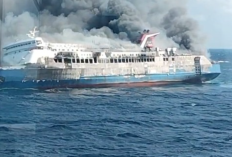 KMP Mutiara Sentosa 2 Terbakar di Perairan Sumenep, Ratusan Penumpang Dievakuasi